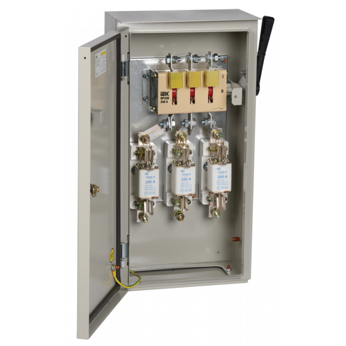 Ящик с рубильником и предохр. ЯРП-250А 74 У1 IP54 IEK